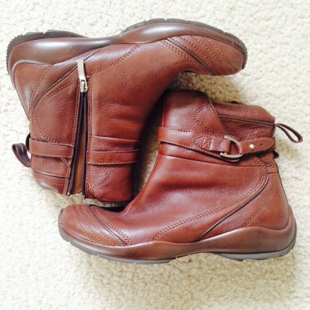 Brown boots